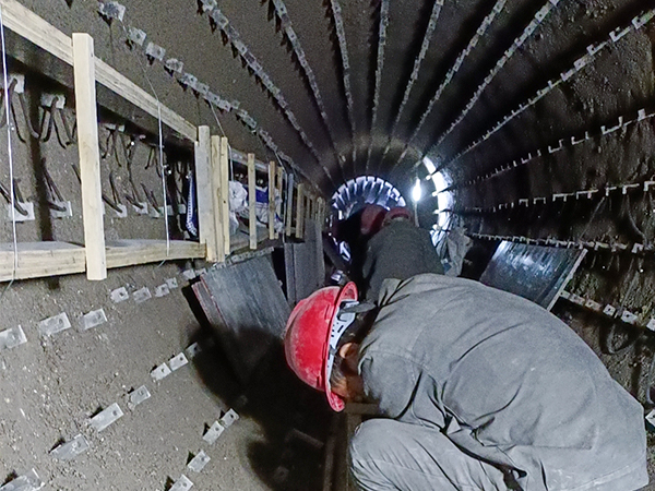 青?；剞D窯項目